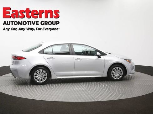 Used 2022 Toyota Corolla LE FWD image 43