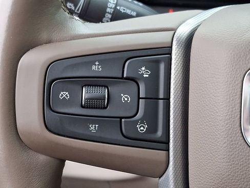 Used 2024 GMC Yukon Denali w/ Denali Reserve Package image 23