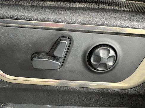 Used 2019 RAM 1500 Limited image 12