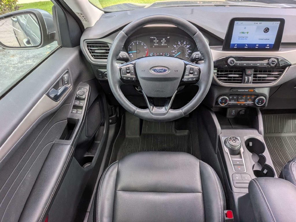 Used 2022 Ford Escape SEL FWD image 14