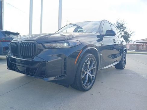 New 2026 BMW X5 xDrive50e AWD/4WD image 3