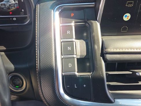 Used 2022 GMC Yukon XL AT4 AWD/4WD image 22