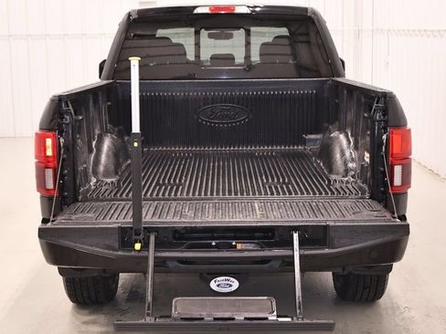 Certified 2018 Ford F150 Lariat w/ Equipment Group 502A Luxury AWD/4WD image 17