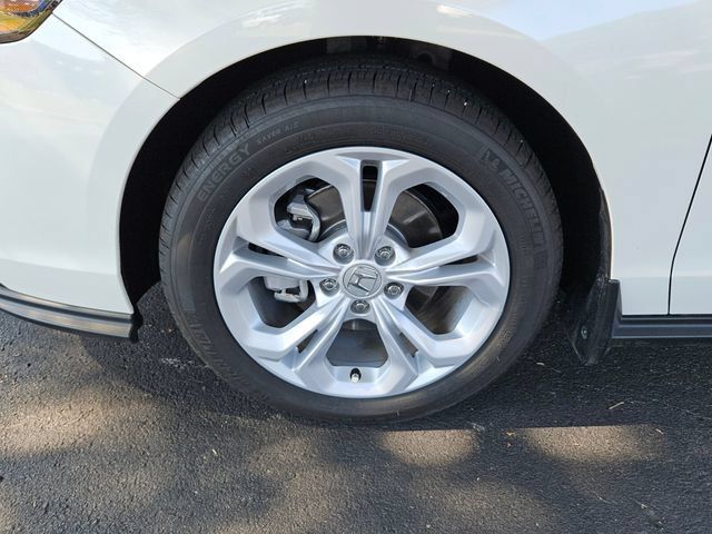 Certified 2025 Honda Accord LX image 9