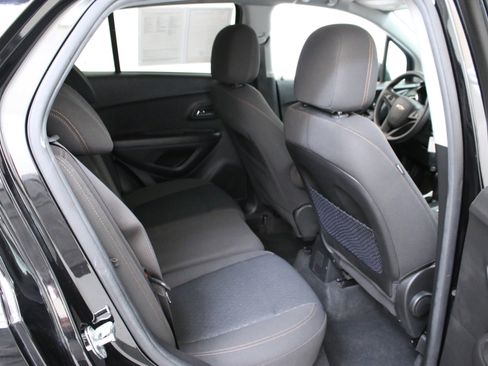 Used 2021 Chevrolet Trax LS w/ Tint and Cruise Package FWD image 27