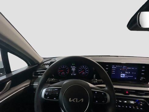 Used 2023 Kia K5 LXS FWD image 7