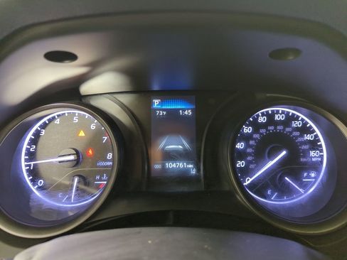 Used 2021 Toyota Camry SE image 12