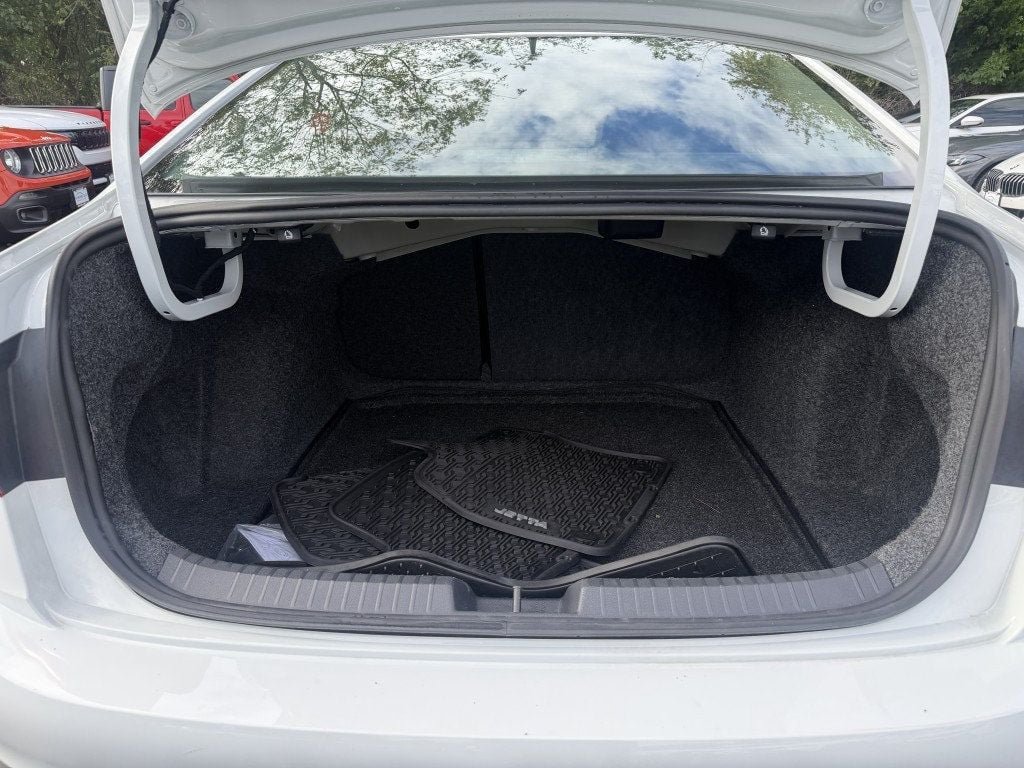 Used 2025 Volkswagen Jetta S FWD image 5