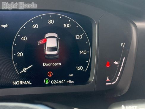 Used 2023 Honda Civic Touring image 19