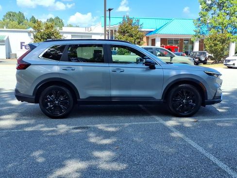 Used 2023 Honda CR-V Sport Touring image 3
