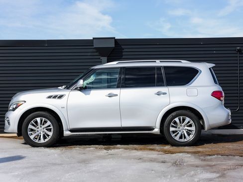 Used 2016 INFINITI QX80 Base w/ Driver's Assistance Package image 2