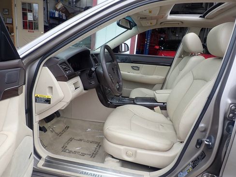 Used 2007 Kia Amanti w/ Leather Pkg FWD image 7