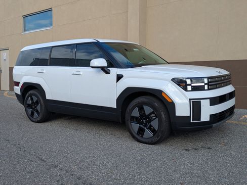 New 2026 Hyundai Santa Fe SE image 2