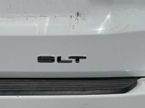 Used 2023 GMC Yukon XL SLT image 51