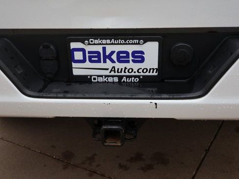 Used 2023 Chevrolet Silverado 1500 Custom image 18