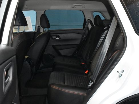 New 2026 Nissan Rogue SV AWD/4WD image 17