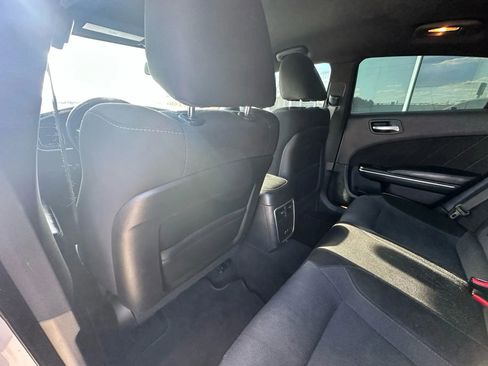 Used 2015 Dodge Charger SXT image 14