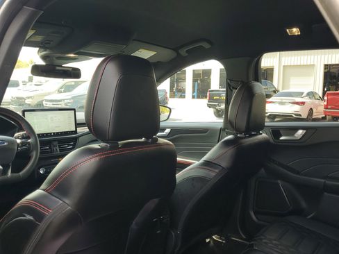 Certified 2023 Ford Escape ST-Line Elite w/ Premium Technology Package image 12