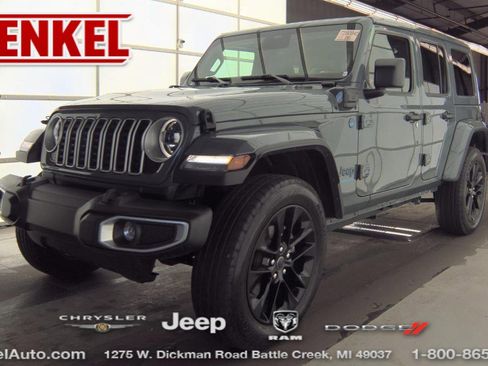 Used 2025 Jeep Wrangler Unlimited Sahara w/ Safety Group image 1