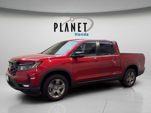 Certified 2025 Honda Ridgeline TrailSport image 7