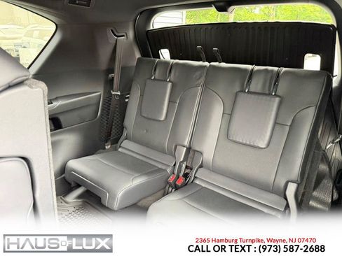 Used 2025 Lexus LX 600 4WD w/ Accessory Package (2T) image 17