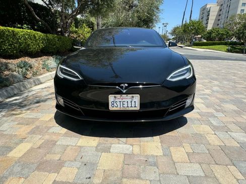 Used 2018 Tesla Model S 75D AWD/4WD image 2