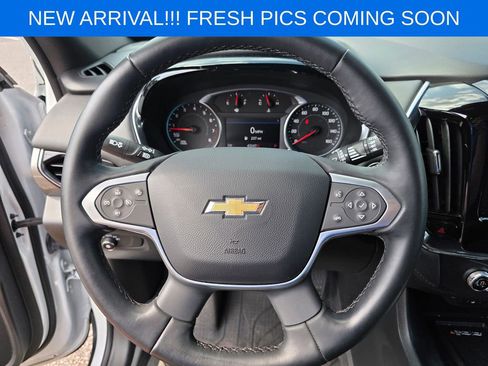 Used 2023 Chevrolet Traverse LT FWD image 14