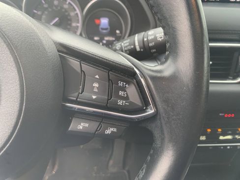 Used 2019 MAZDA CX-5 Touring image 18