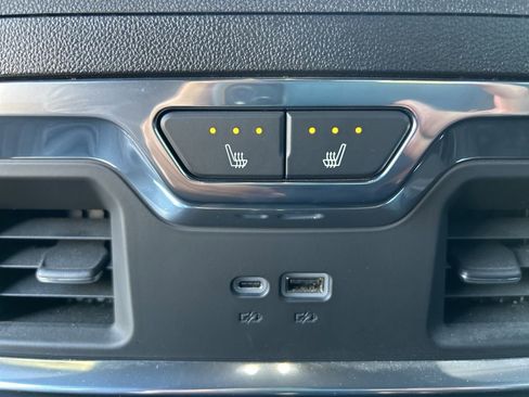 Used 2025 Chevrolet Silverado 2500 High Country w/ Technology Package image 44