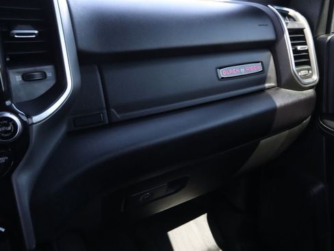 Used 2025 RAM 2500 Big Horn AWD/4WD image 46