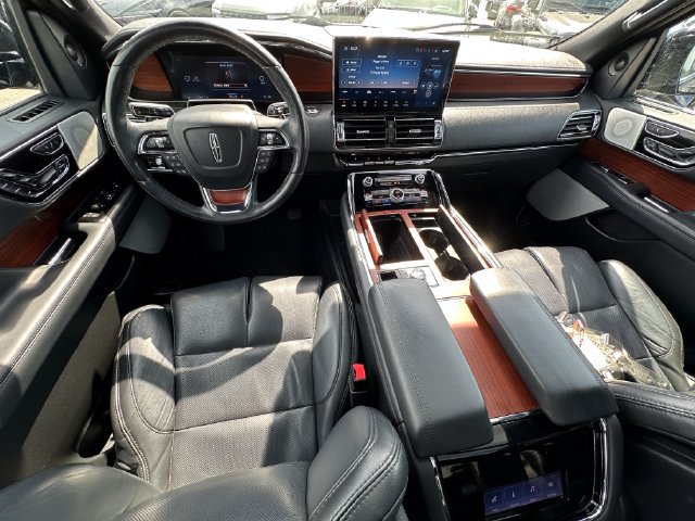 Used 2022 Lincoln Navigator Reserve AWD/4WD image 20