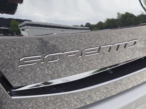 Certified 2025 Kia Sorento SX Prestige AWD/4WD image 12