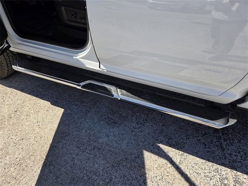 Certified 2024 RAM 2500 Big Horn image 23