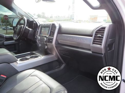 Used 2019 Ford F350 Platinum w/ Platinum Ultimate Package AWD/4WD image 75