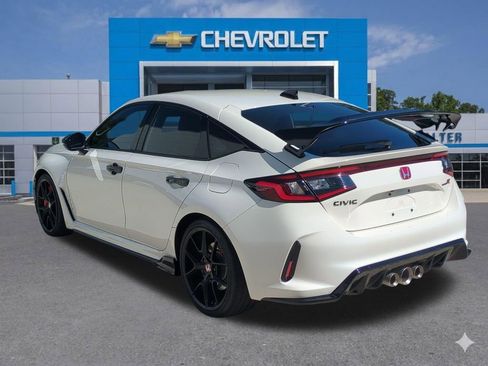 Used 2025 Honda Civic Type R image 4
