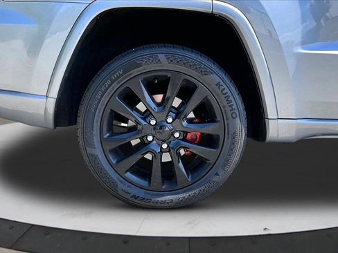 Certified 2021 Jeep Grand Cherokee Laredo X AWD/4WD image 36