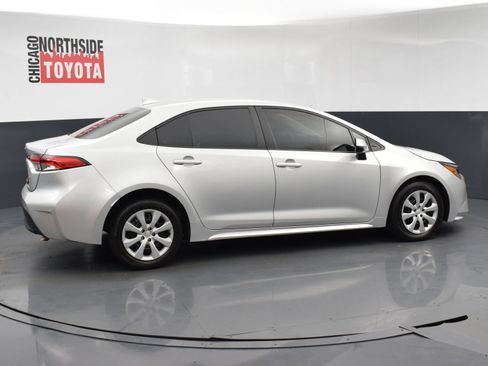 Used 2024 Toyota Corolla LE FWD image 5