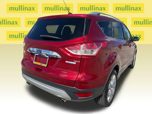Used 2016 Ford Escape Titanium image 4