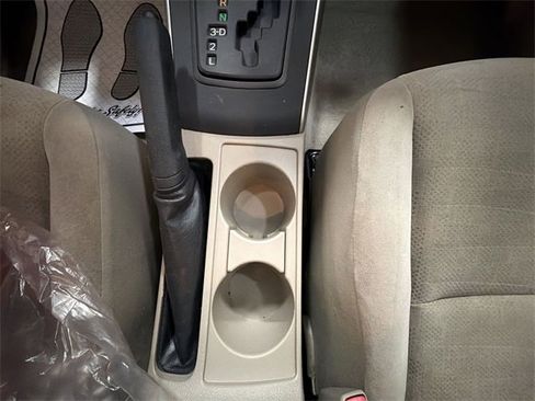 Used 2013 Toyota Corolla L image 19