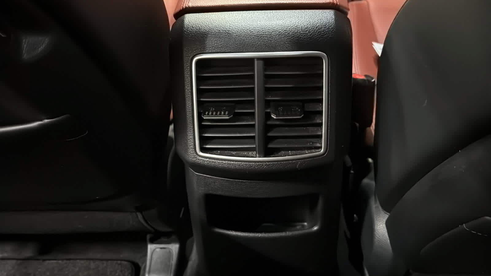 Used 2025 Kia Sportage SX AWD/4WD image 29