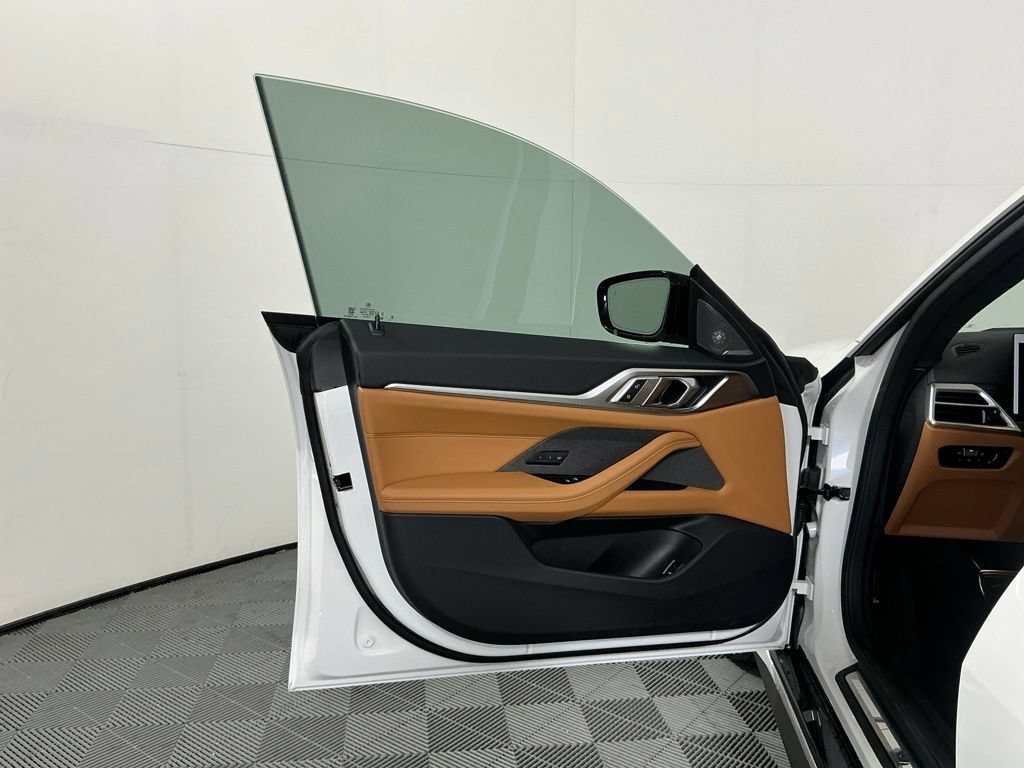New 2026 BMW 430i xDrive w/ M Sport Package AWD/4WD image 19