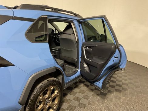 Used 2023 Toyota RAV4 AWD Hybrid image 33