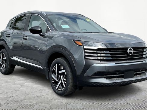 New 2026 Nissan Kicks SV FWD image 3