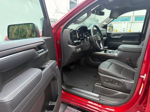 Used 2025 GMC Sierra 1500 SLT w/ SLT Premium Plus Package AWD/4WD image 11