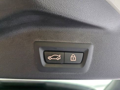 Certified 2022 BMW X5 xDrive45e w/ M Sport Package image 18