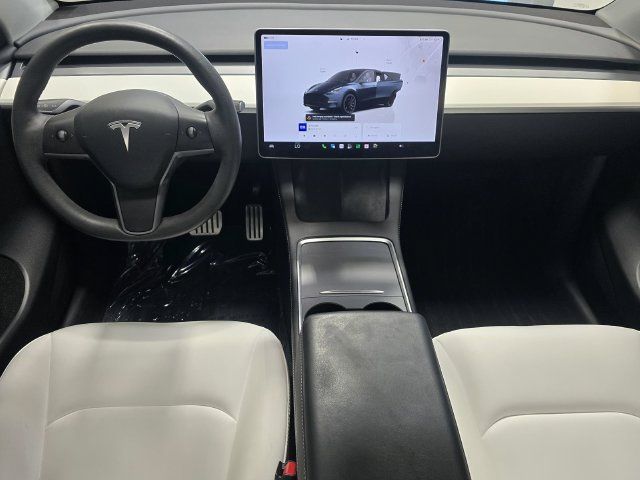 Used 2024 Tesla Model Y Performance AWD/4WD image 9