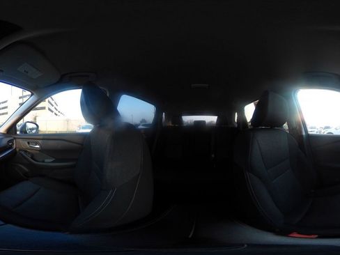 Used 2025 Nissan Rogue SV image 42