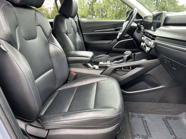 Used 2024 Kia Telluride LX FWD image 9