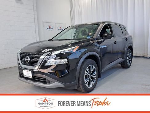 Used 2023 Nissan Rogue SV FWD image 1