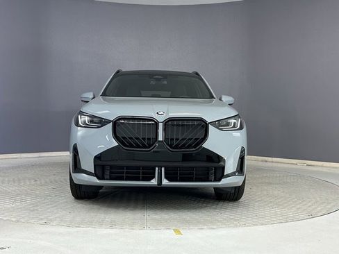 Used 2025 BMW X3 xDrive30i w/ M Sport Package image 3